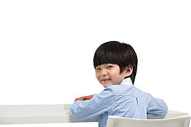 《使命召唤20：现代战争3》Logo泄露 今年秋季发售